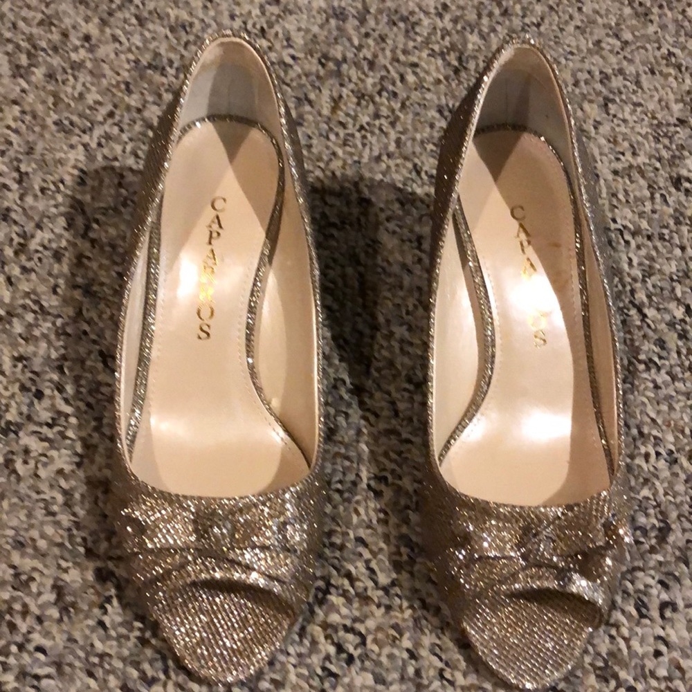 Size 8 heels and bag
